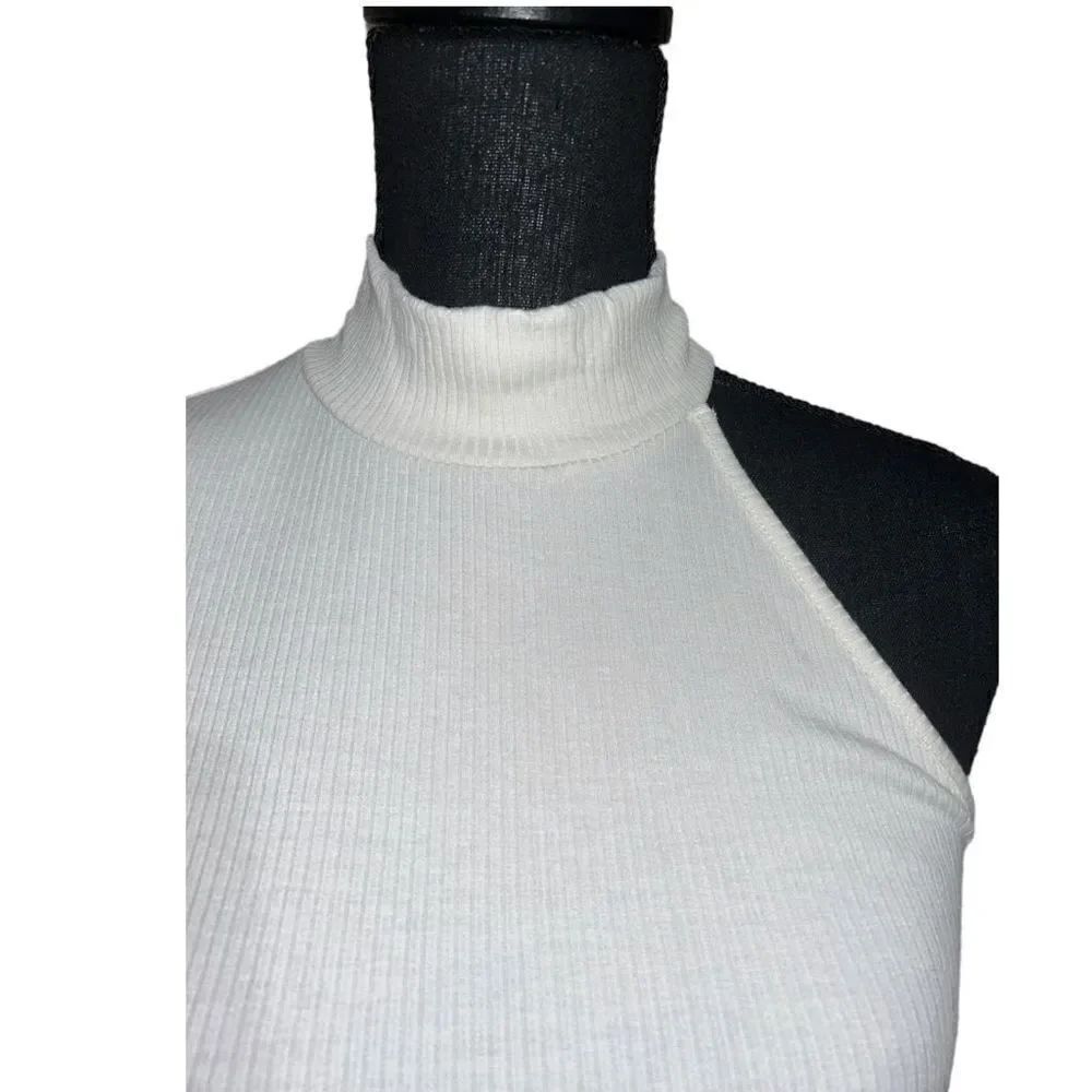 Vero Moda Top  - Picture 2 of 7